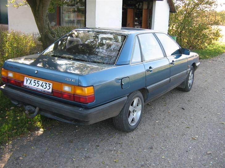 Audi 100 billede 11
