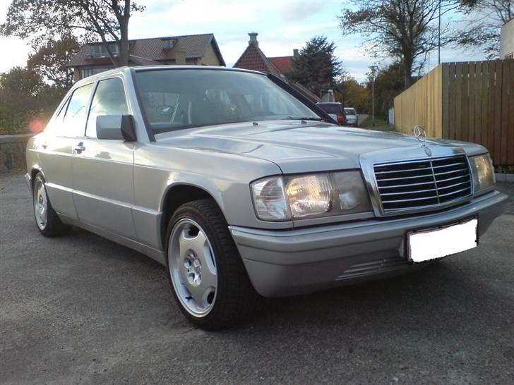 Mercedes Benz 190E 2.3 Aut SOLGT! billede 5