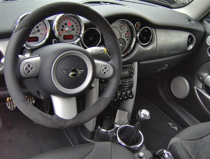 Mini Cooper S *SOLGT* :( - Nyt rat.. Org. MINI JCW GP rat i læder/alcantara matcher sæderne :) billede 10