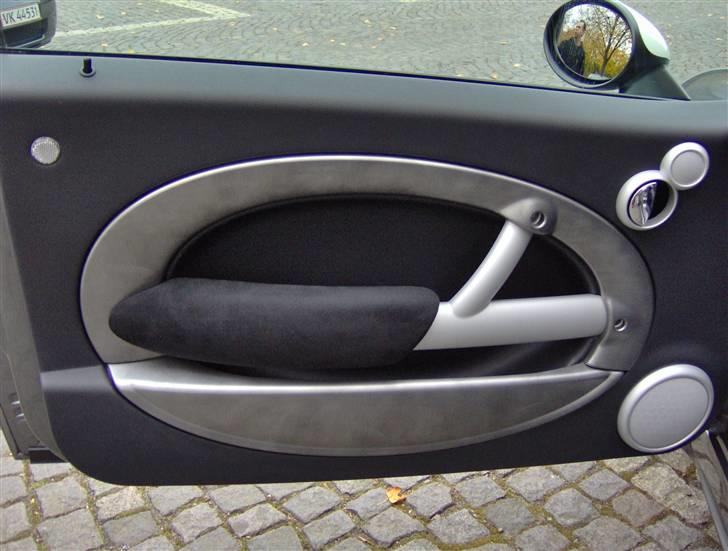 Mini Cooper S *SOLGT* :( - Dørbeklædning m. sort alcantara, det samme har gear- og håndbremse manchet fået :) billede 17