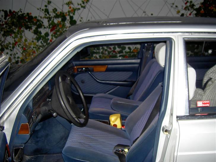 Mercedes Benz 380se v8    solgt billede 3