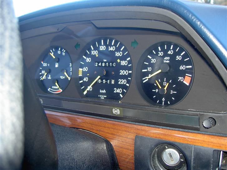 Mercedes Benz 380se v8    solgt billede 4