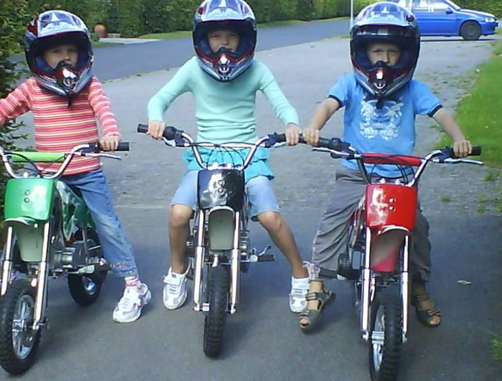 Peugeot 106 rallye 1,6 solgt - ja ungerne skal jo også ha benzin i blodet ;-) billede 9