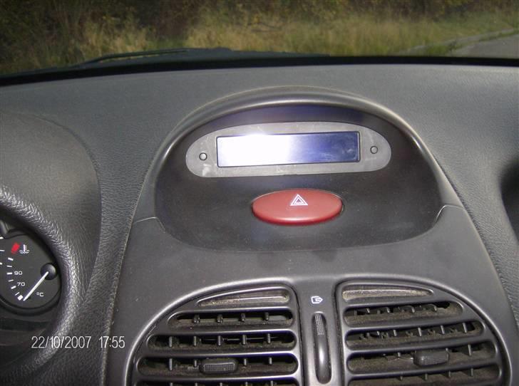 Peugeot "206 16v" "SOLGT" - blåt lys i displayet billede 4