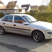 Opel Vectra B "solgt"
