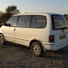 Nissan serena 2,0 sgx vintervogn