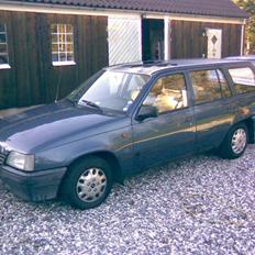 Opel Kadett E (DØD) 1987-