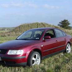 VW Passat 1,6 LIMOUSINE