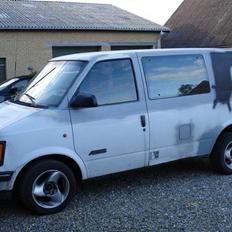 Chevrolet Astro van