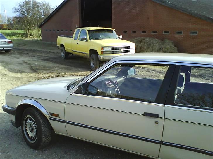 BMW 320i E30 - De 2 guld klumper sammen.. :) billede 11