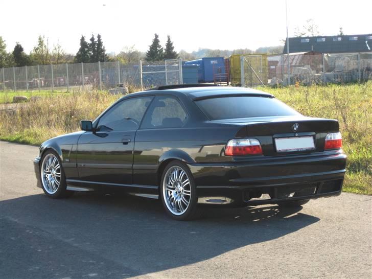 BMW E36 325i Coupé SOLGT billede 8