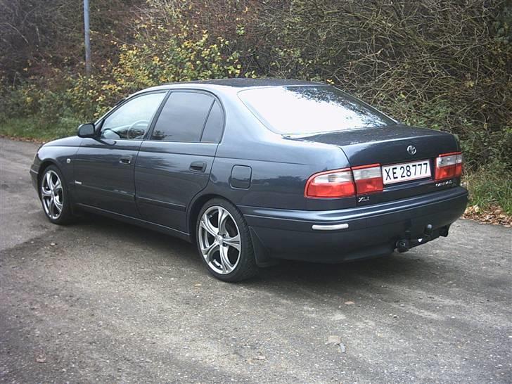 Toyota carina e billede 3