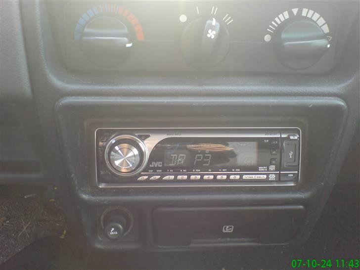 Ford Escort Savoy - mit lille JVC ;) billede 8