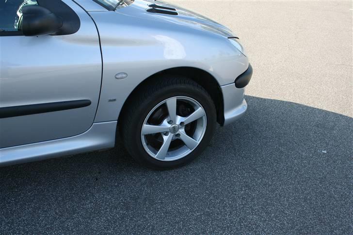 Peugeot 206 billede 2