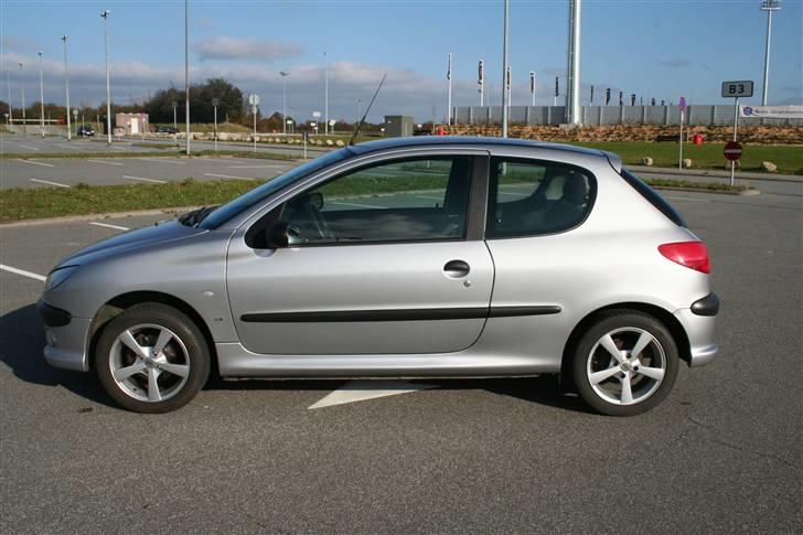 Peugeot 206 billede 11