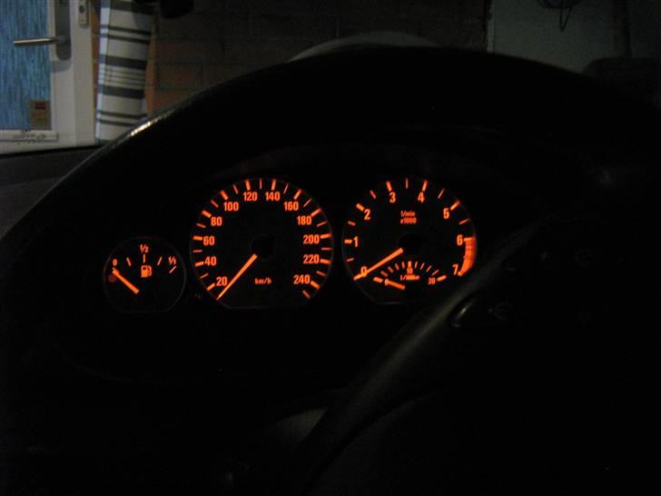 BMW E46 330i SOLGT billede 11