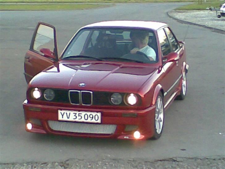 BMW 320i solgt billede 8