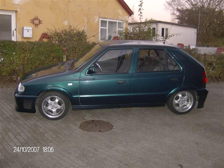 Skoda Felicia (Solgt) - Venstra side. billede 2