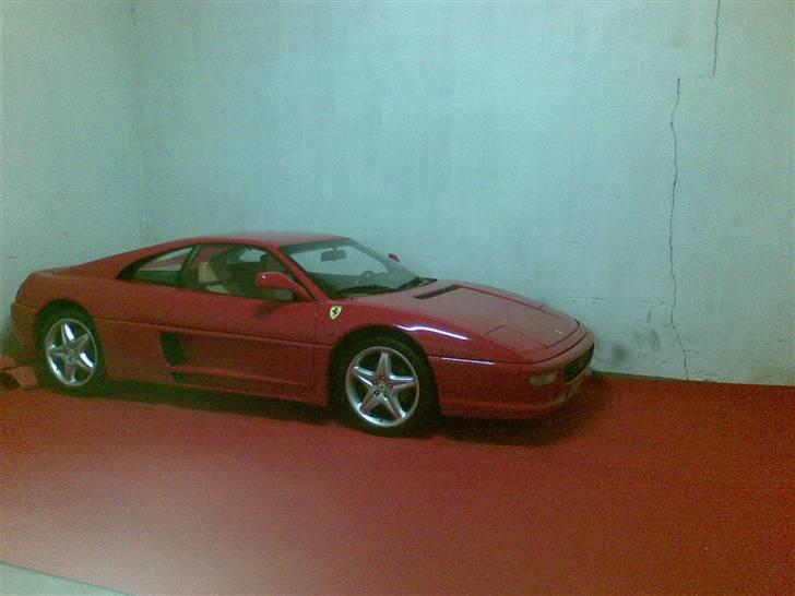 Ferrari 355 -GTB -  - En Ferrari fortjener at stå på rødløber året rundt... billede 18