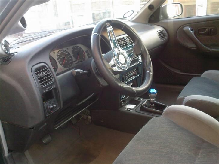 Nissan Primera SOLGT billede 7