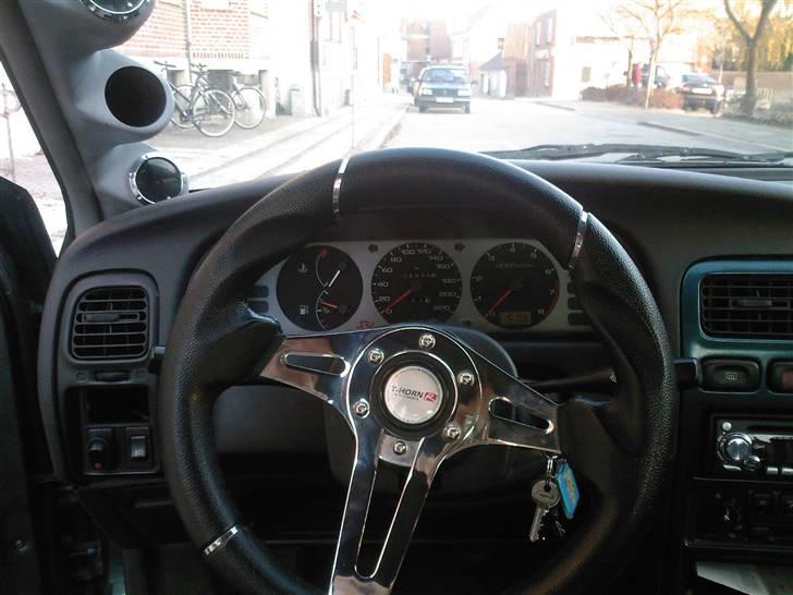 Nissan Primera SOLGT billede 8