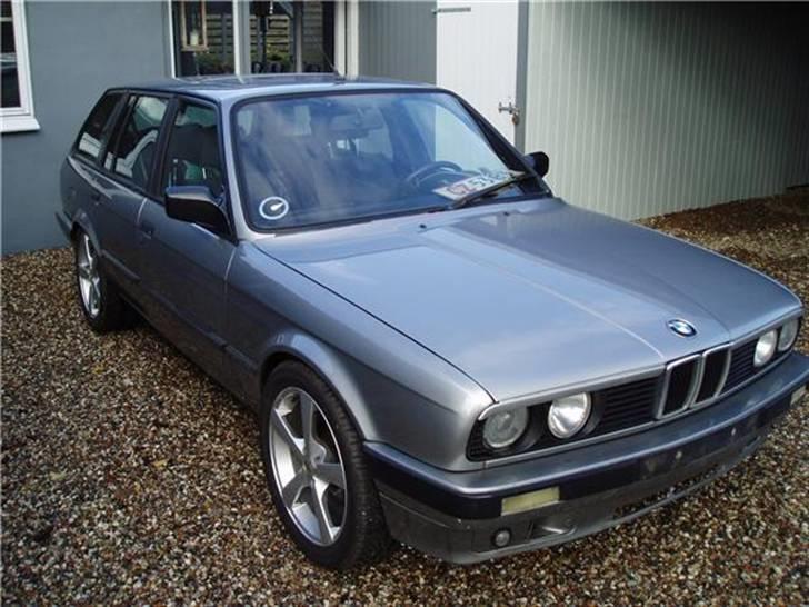 BMW E30 320i touring Doneren billede 1