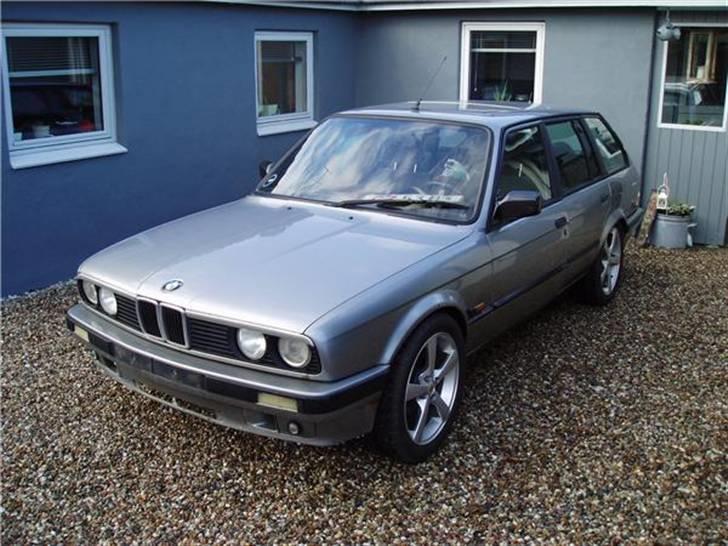 BMW E30 320i touring Doneren billede 2