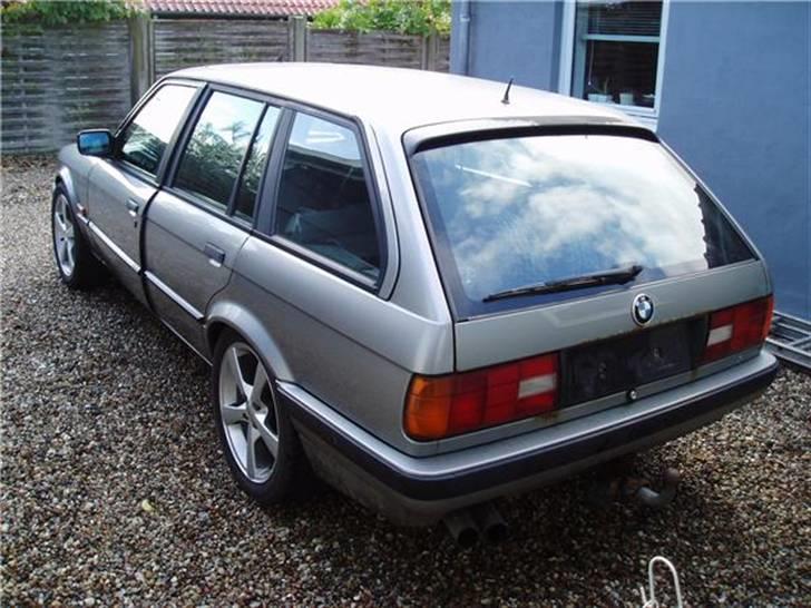 BMW E30 320i touring Doneren billede 3