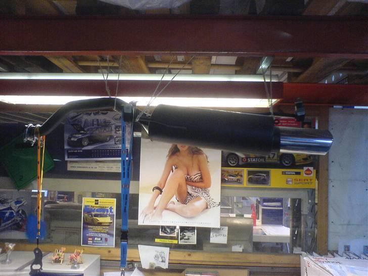 VW Polo - Ny renoveret SuperSprint Bagpotte ( Hænger over mit arbejdsbord ) billede 9