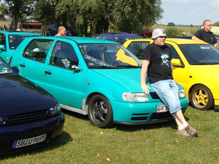 VW Polo - Så spænd dog hjelmen ;o) billede 12