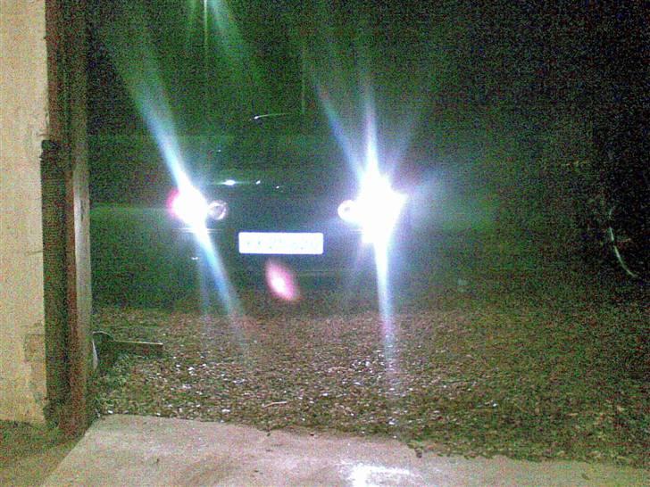 BMW 320i  ***SOLGT*** billede 17