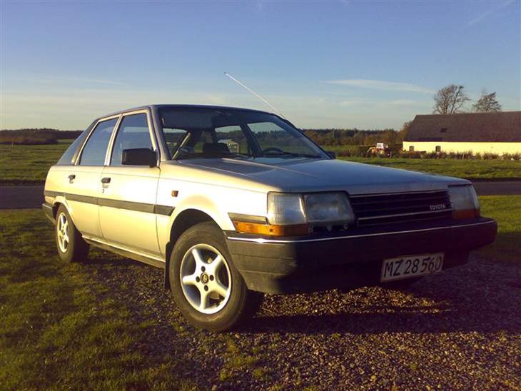 Локеры toyota carina