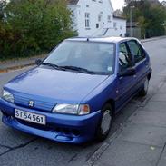 Peugeot 106 (SOLGT)