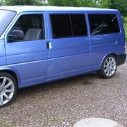 VW Caravelle BUS