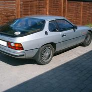 Porsche 924