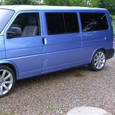 VW Caravelle BUS