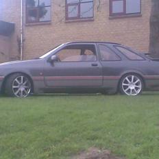 Ford SIERRA XR4I TURBO