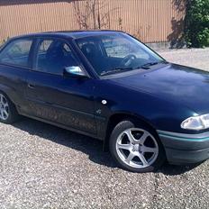 Opel astra f 1,6i nz