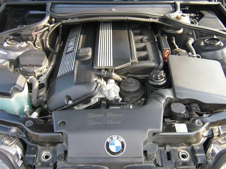 BMW E46 330i SOLGT - Kværnen. billede 13