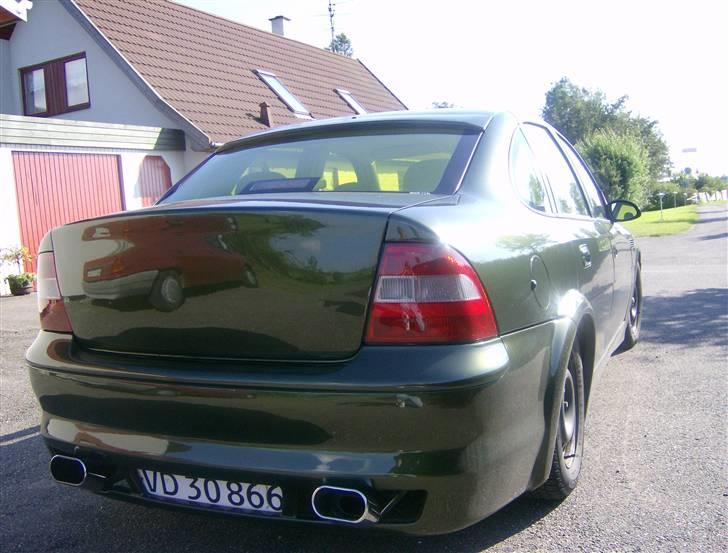 Opel vectra   # TIL SALG # - bag fra, lidt fra siden billede 3