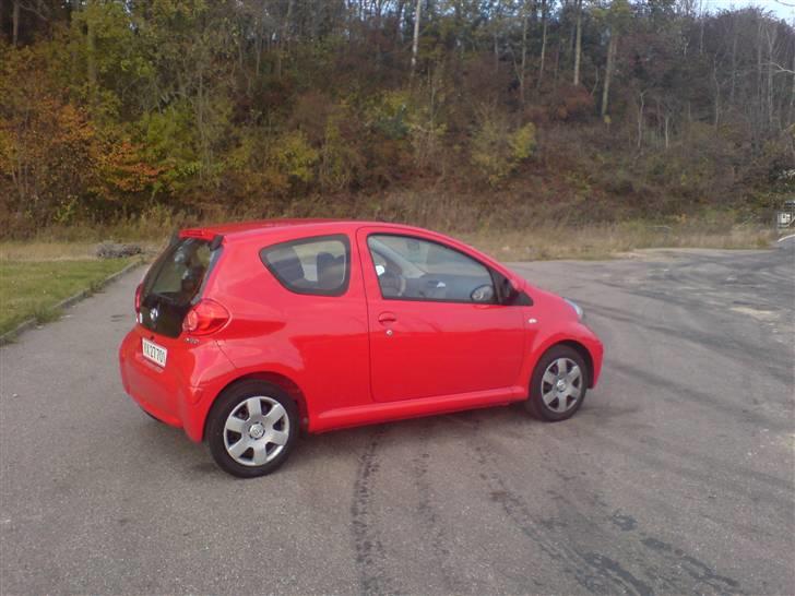 Toyota Aygo + billede 1