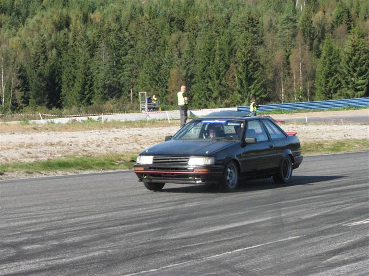 Toyota Corolla Coupe AE86 billede 3