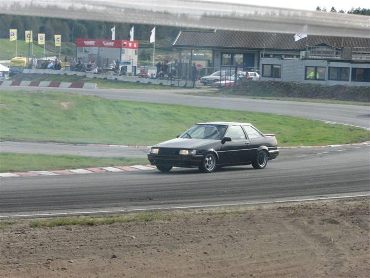 Toyota Corolla Coupe AE86 billede 11