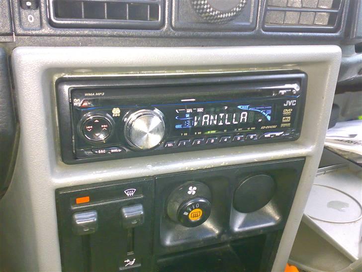 Opel Kadett E CC *DØD* - Den nye Jvc Med Dvd , Skærme kommer snart :D billede 9