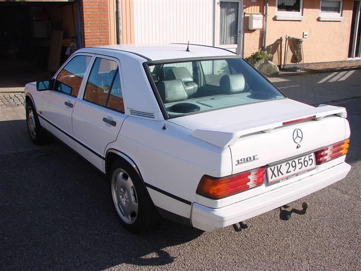 Mercedes Benz 190e  (SOLGT) - FØR billede 4
