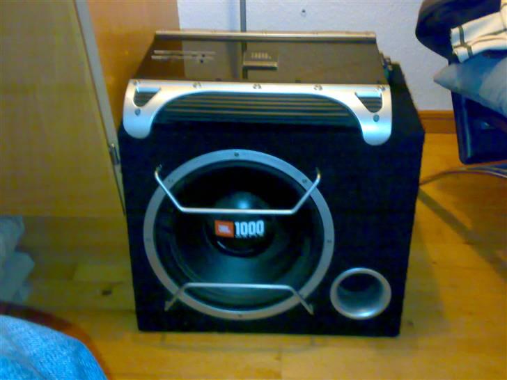 VW vento 1.8i *SOLGT* - Min JBL Sub billede 6