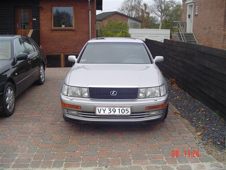 Lexus LS 400 billede 2