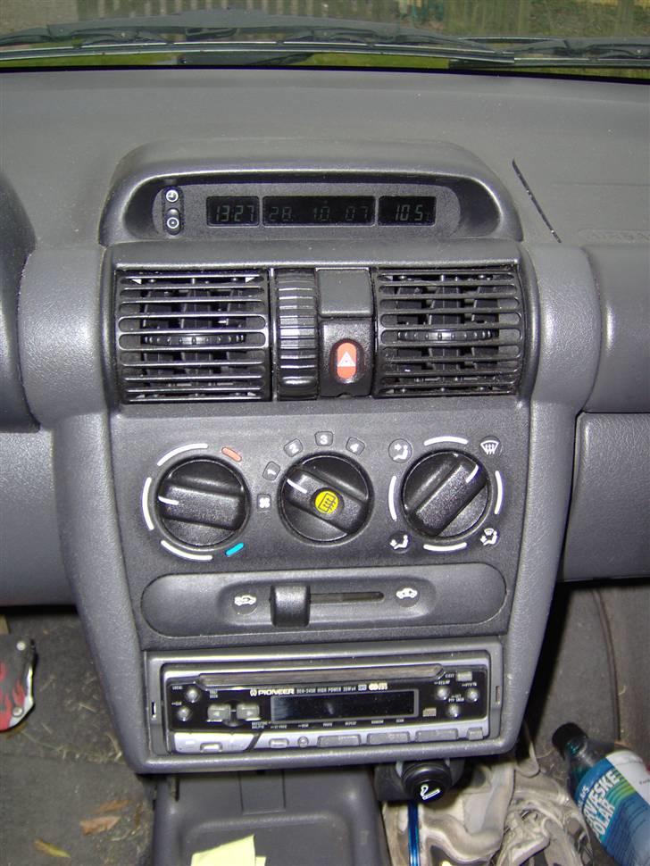 Opel Corsa B 1,4I billede 8