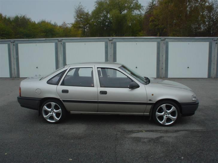 Opel Vectra A solgt billede 2