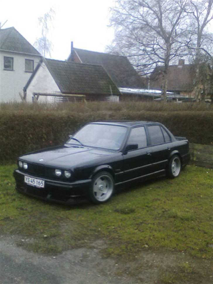 BMW E30 325i SOLGT billede 1
